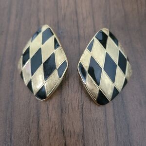 Vintage Trifari clip-on earrings